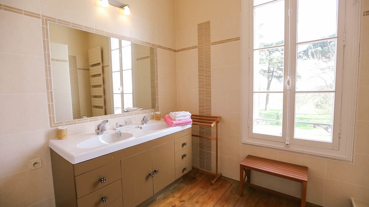 Photo of Bathroom in Neac
