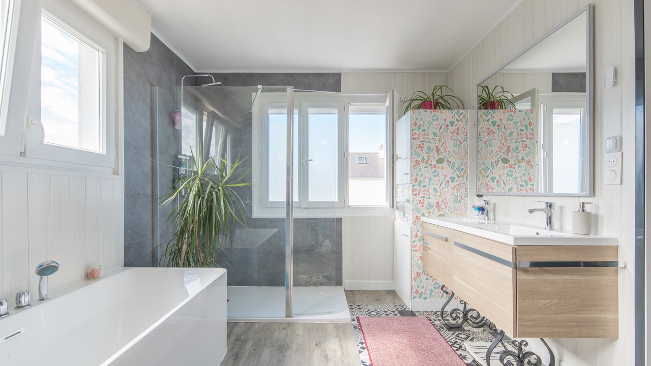 Photo of Bathroom in Saint-Nazaire