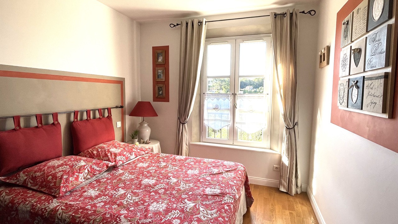 Photo of Bedroom in Le Rouret