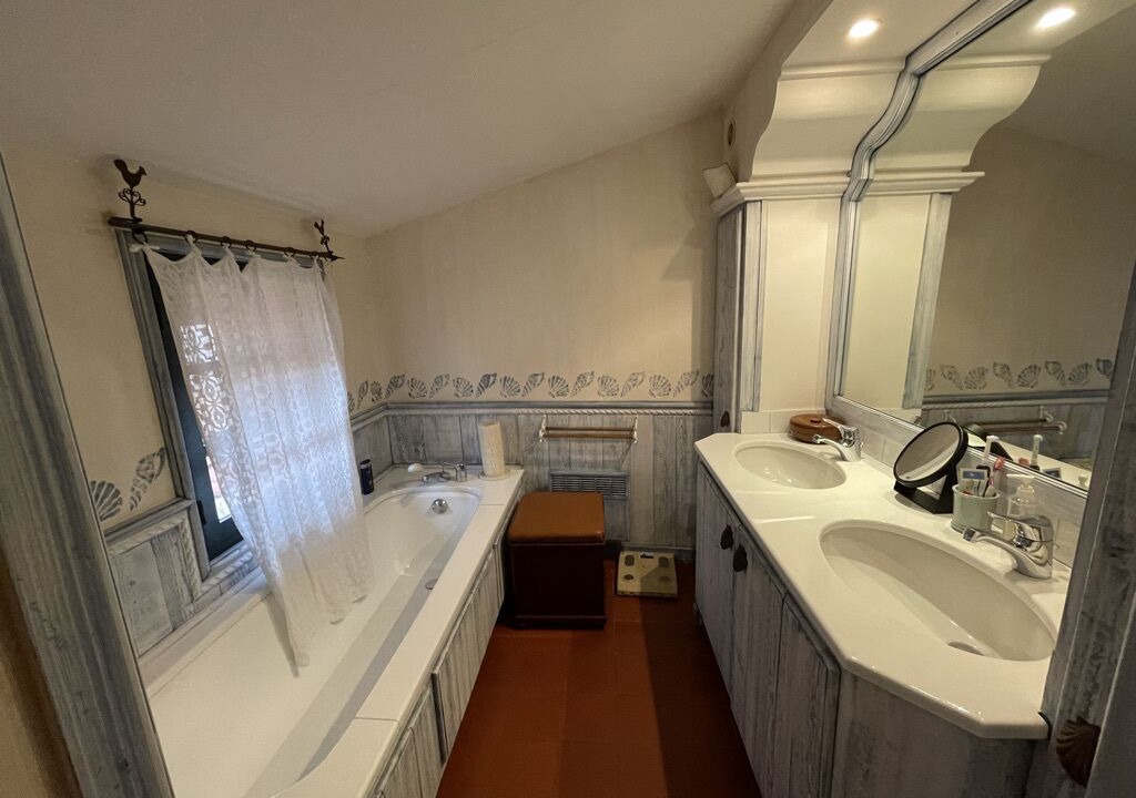 Photo of Bathroom in Old Town