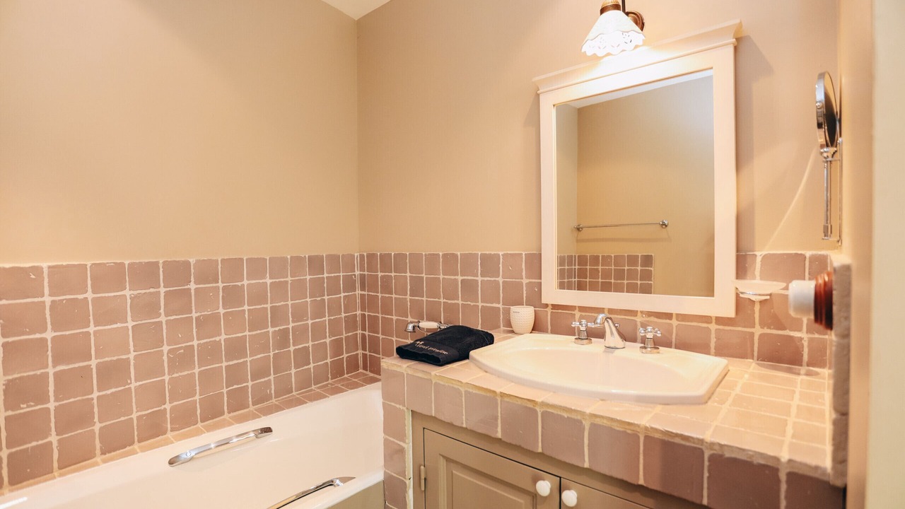Photo of Bathroom in Le Bois-Plage-en-Re