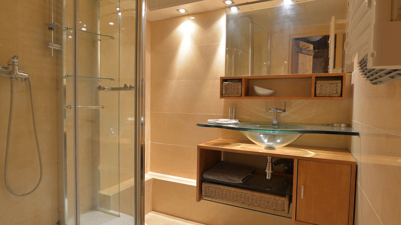Photo of Bathroom in Arc-2000