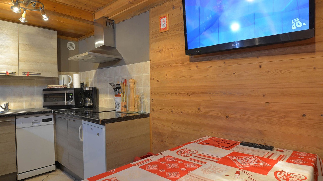 Photo of Kitchen in Arc-2000
