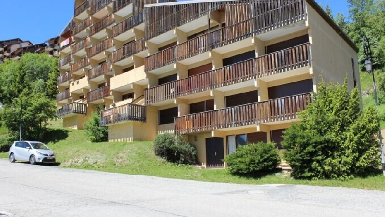 Photo of Outdoor in Auris
