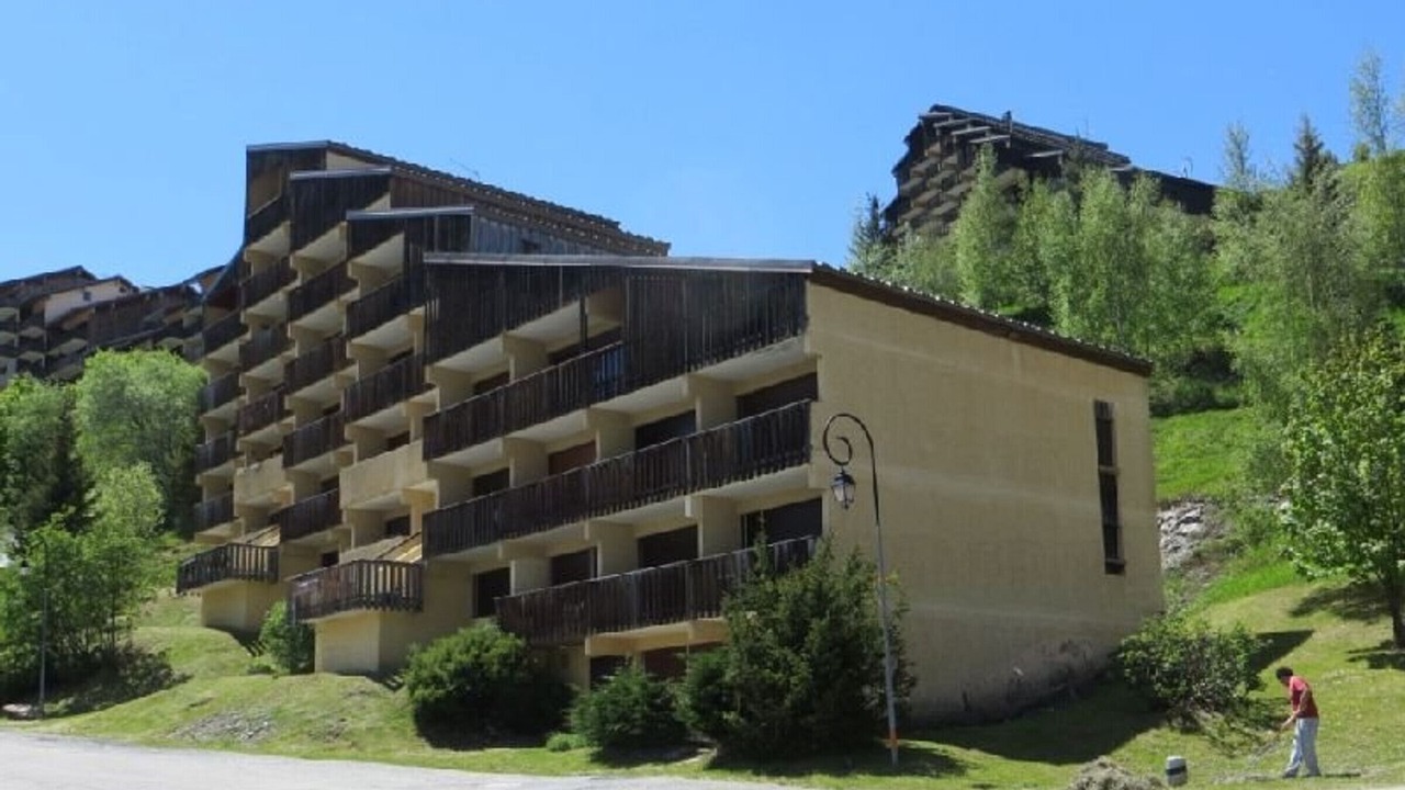 Photo of Outdoor in Auris