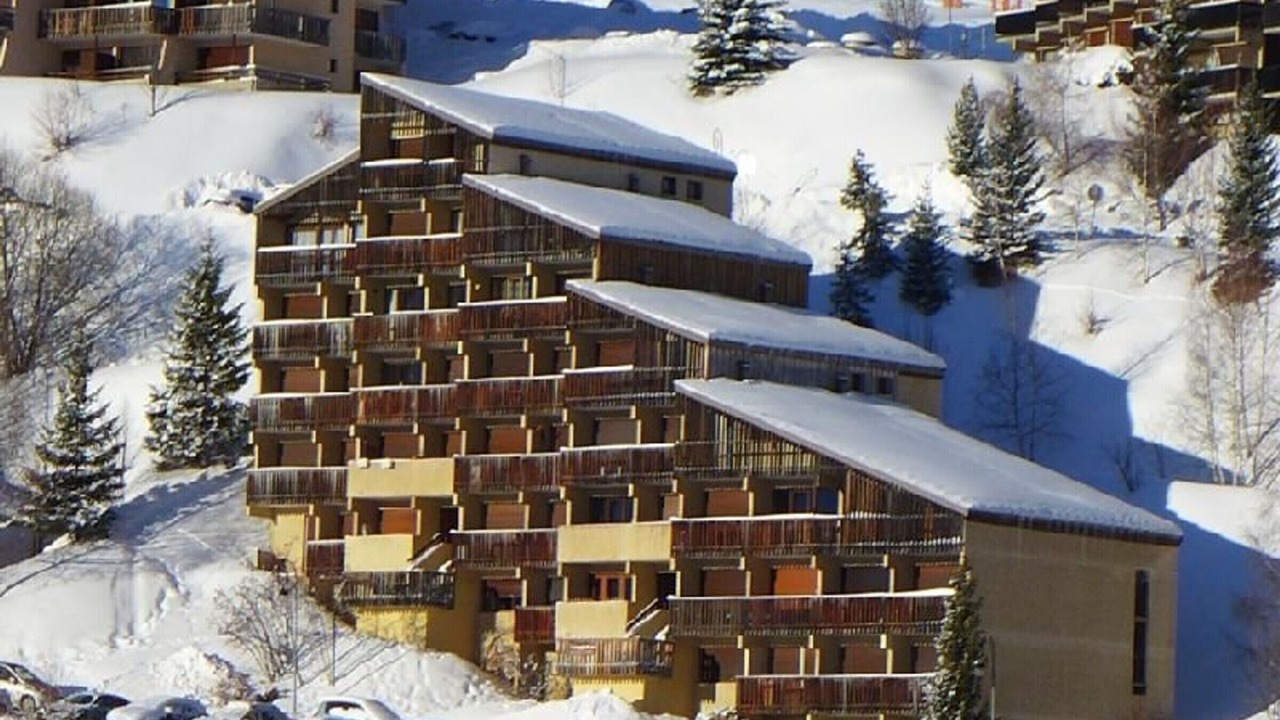 Photo of Outdoor in Auris