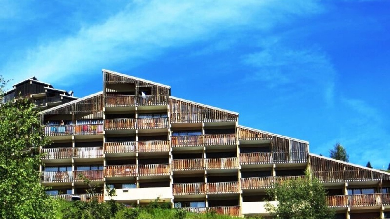 Photo of Outdoor in Auris