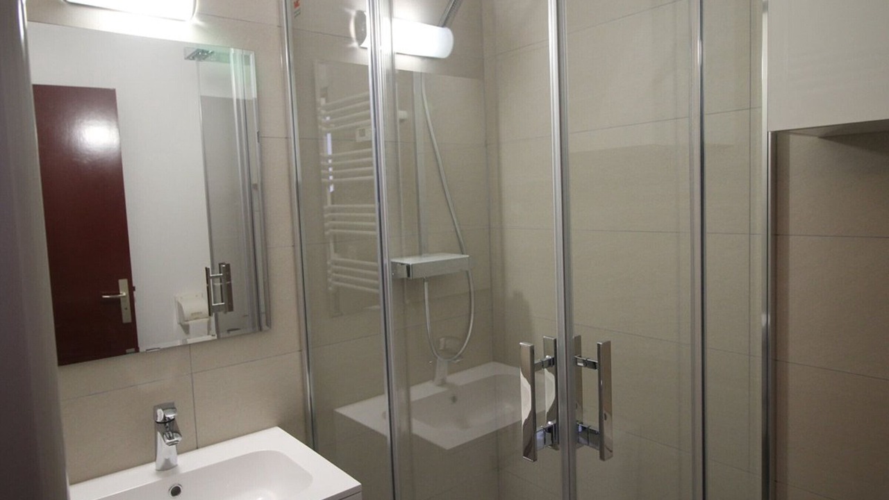 Photo of Bathroom in Auris