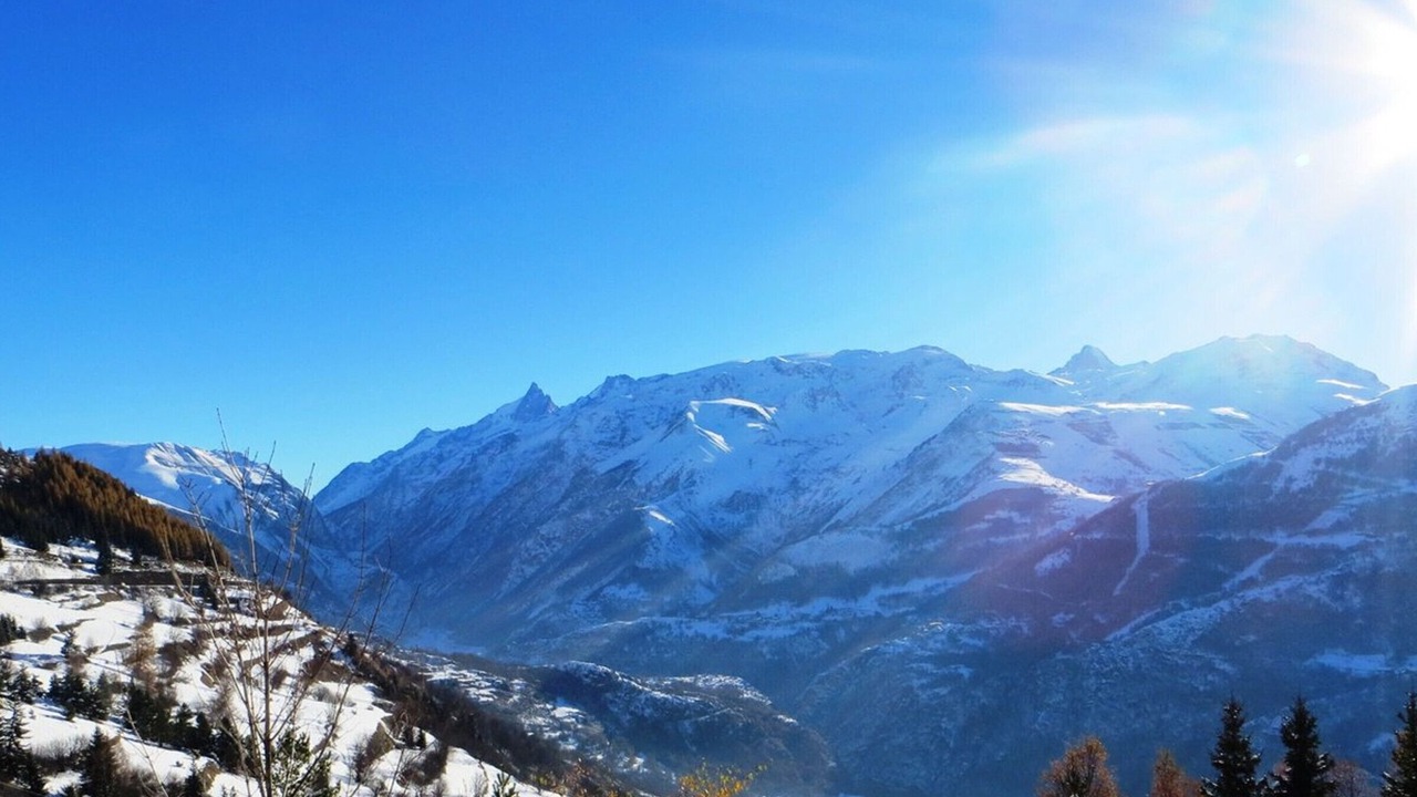 Photo of Outdoor in Auris
