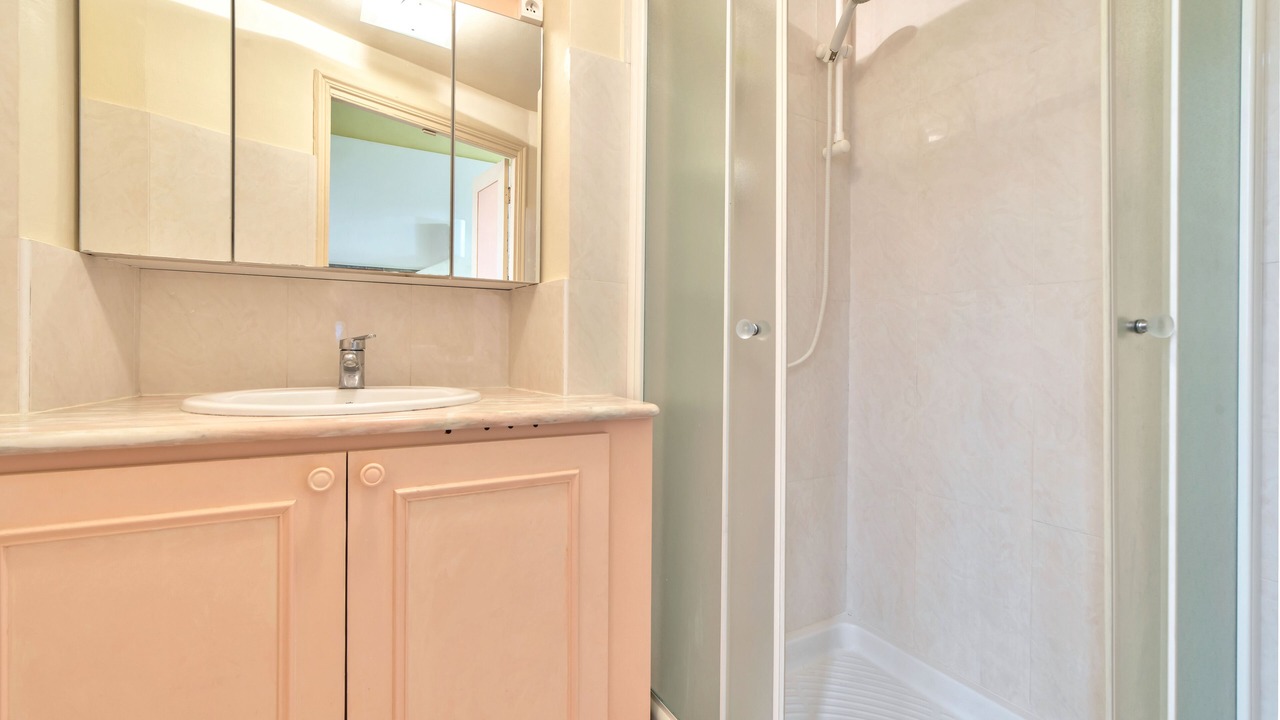 Photo of Bathroom in Old Town