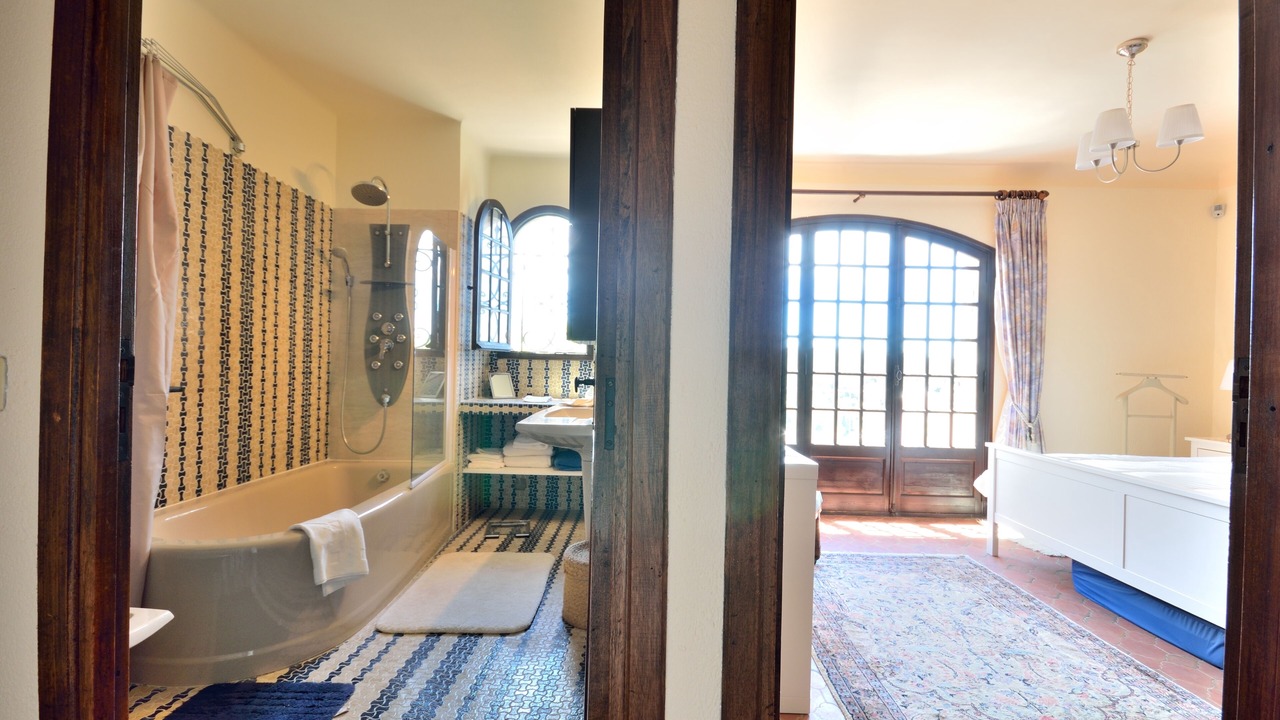 Photo of Bathroom in Opio