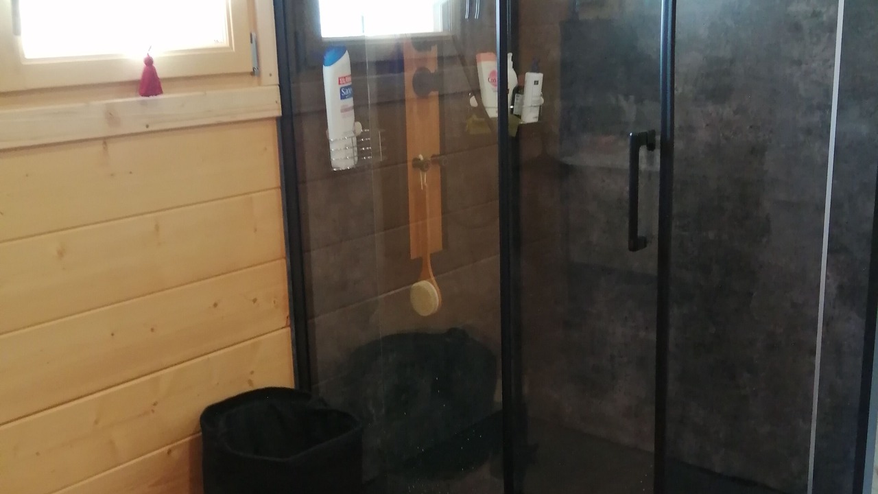 Photo of Bathroom in Jarrier