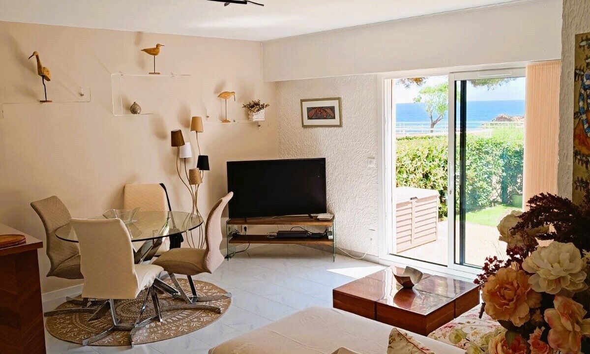 Photo of Livingroom in Le Trayas