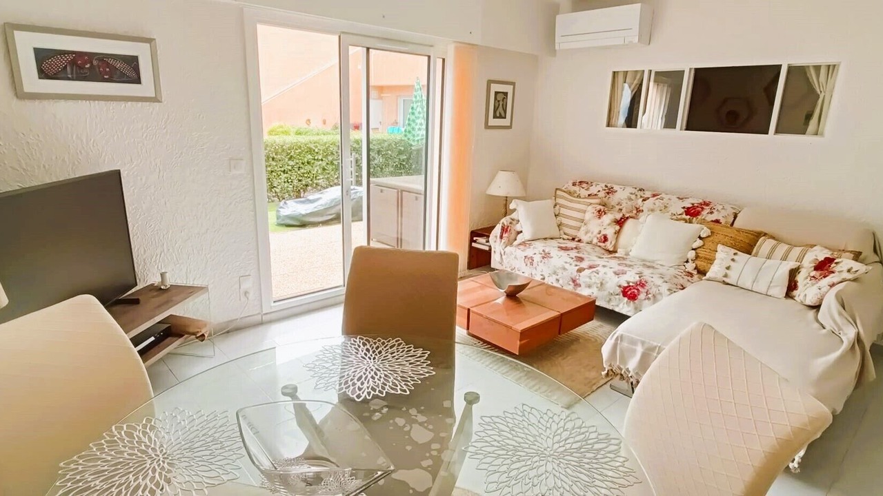Photo of Livingroom in Le Trayas