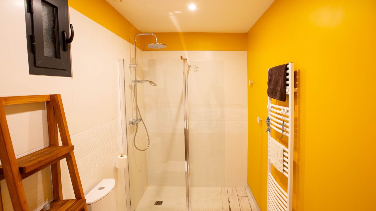 Photo of Bathroom in Saint-Aigulin