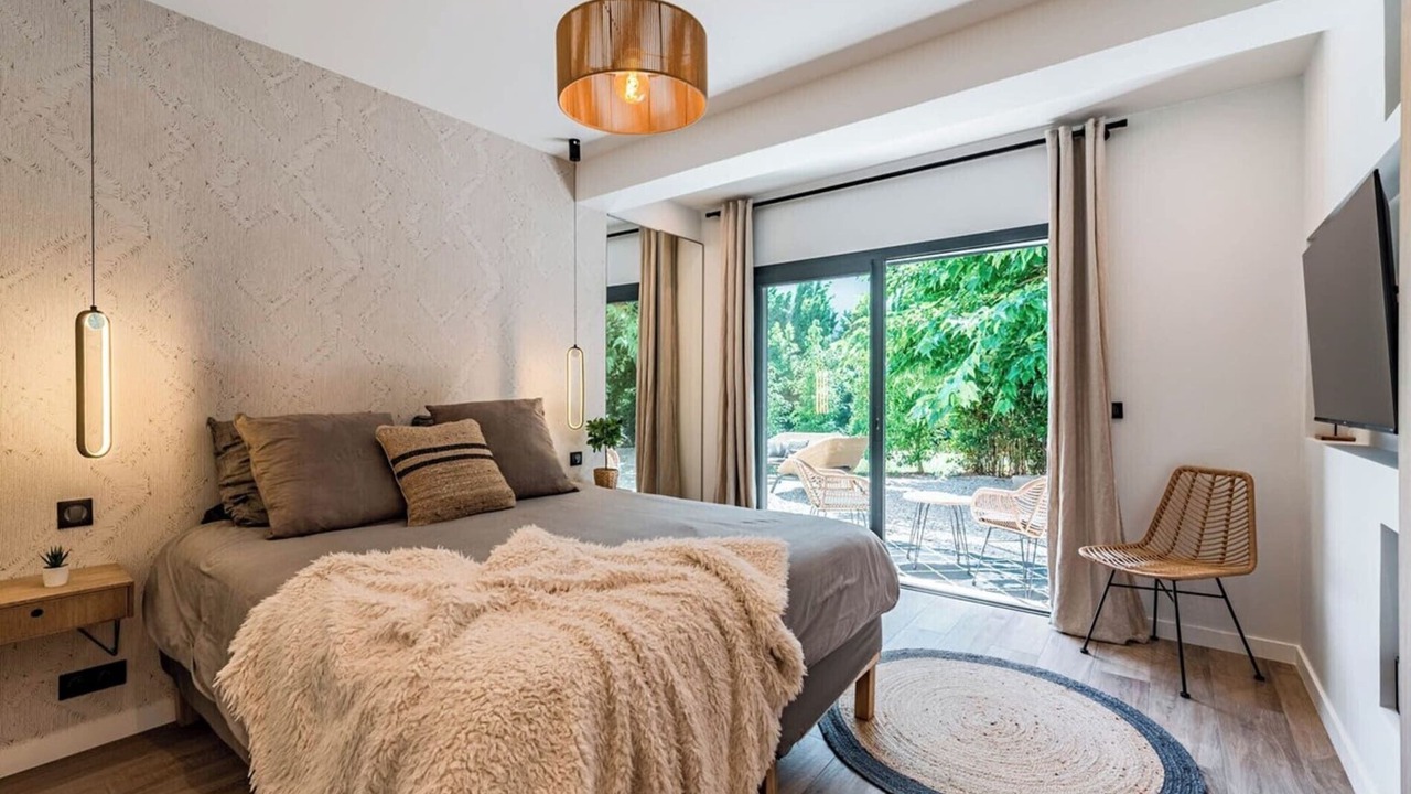 Photo of Bedroom in Prado - Republique