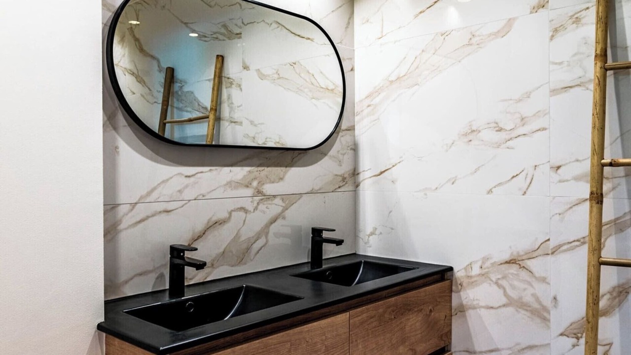Photo of Bathroom in Prado - Republique