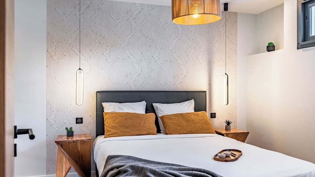 Photo of Bedroom in Prado - Republique