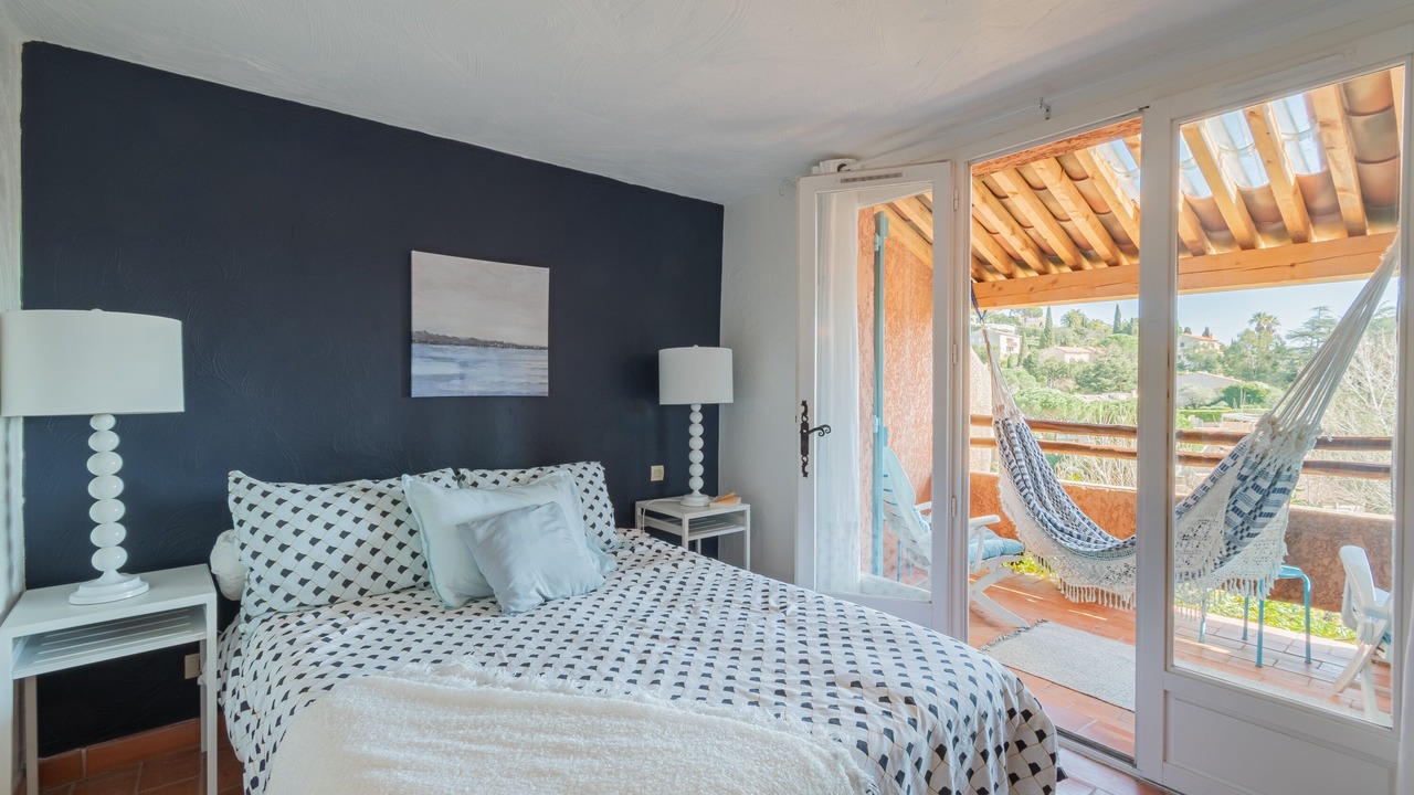 Photo of Bedroom in Guerrevieille
