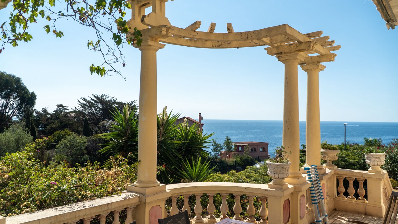Photo of Patio Balcony in Espero-Pax