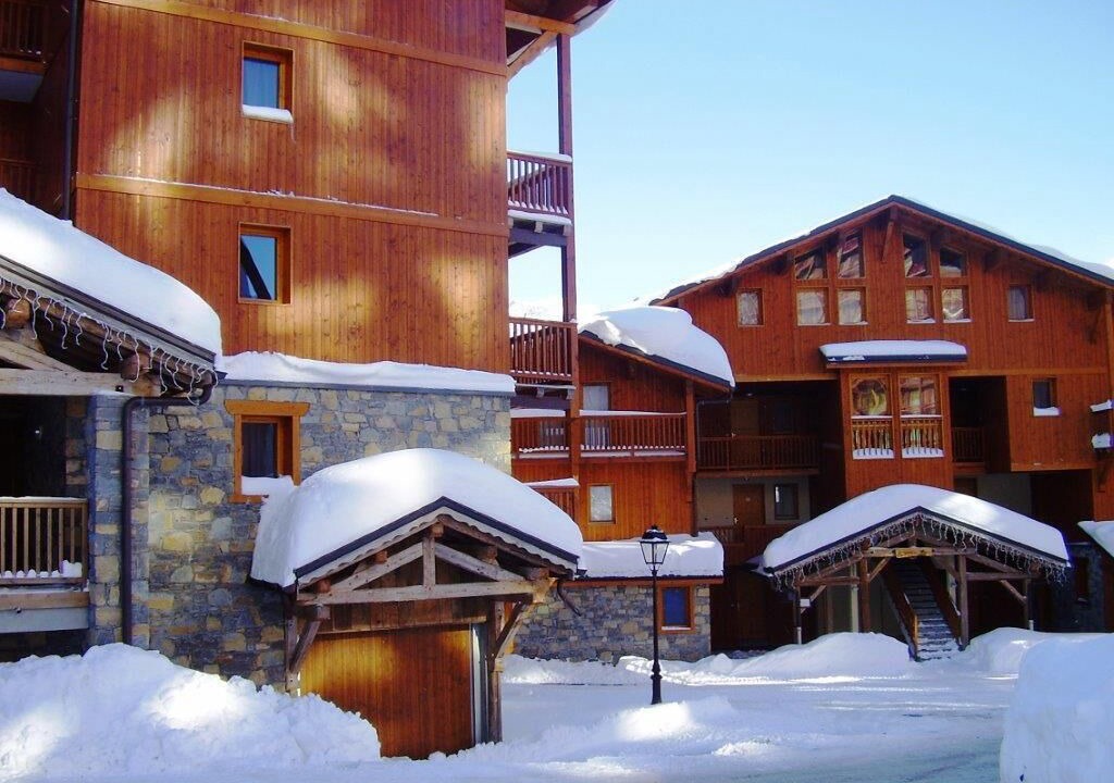 Photo of Outdoor in Arc-2000