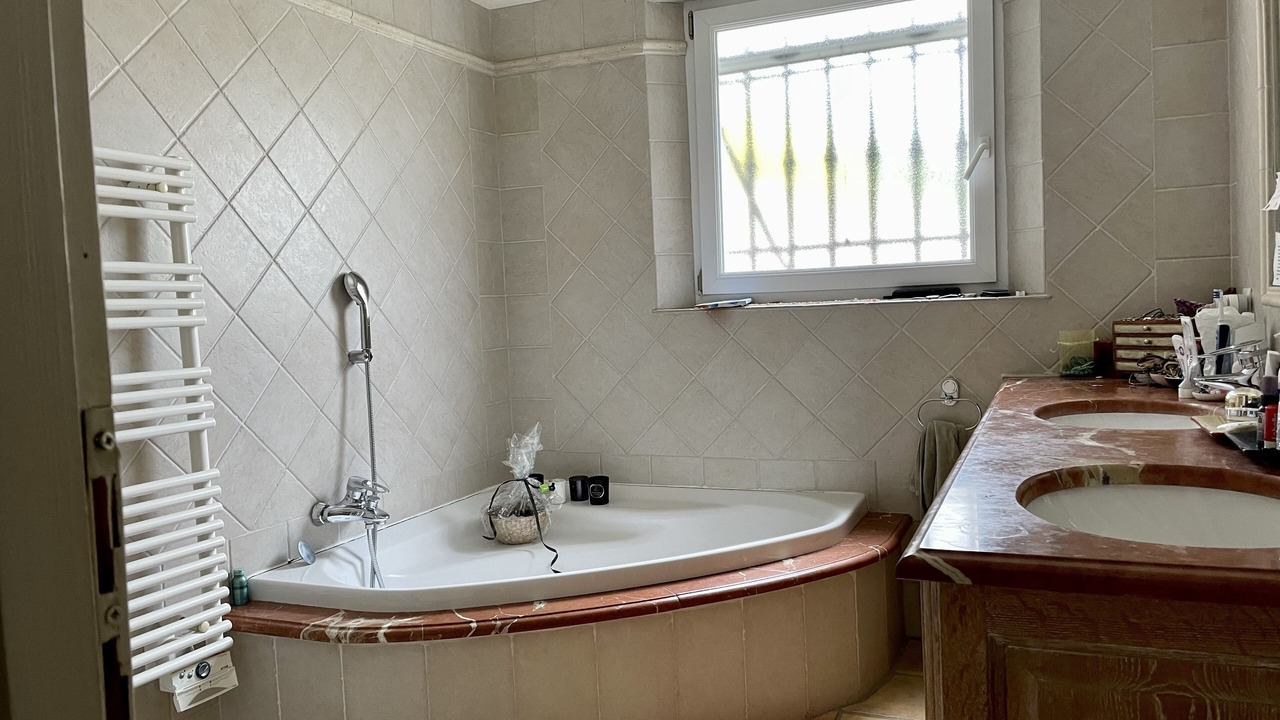 Photo of Bathroom in Le Plan-de-Grasse