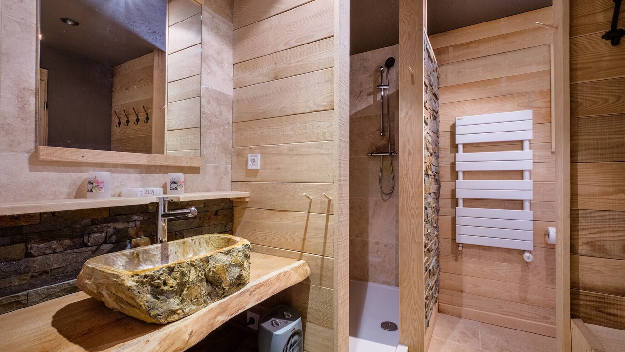 Photo of Bathroom in Caille