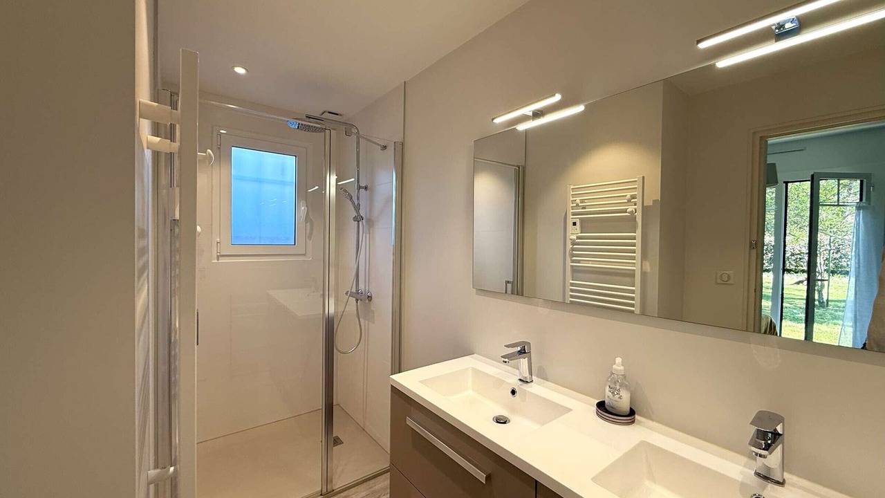 Photo of Bathroom in Cap-Ferret