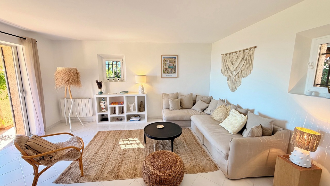 Photo of Livingroom in Cavalaire-sur-Mer