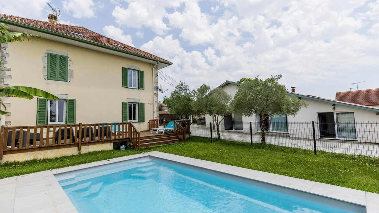Photo of Outdoor in Saint-Lon-les-Mines