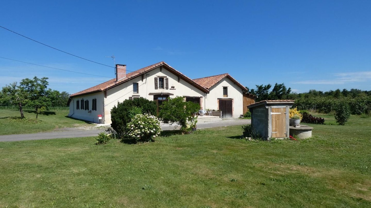 Photo of Outdoor in Saint-Lon-les-Mines