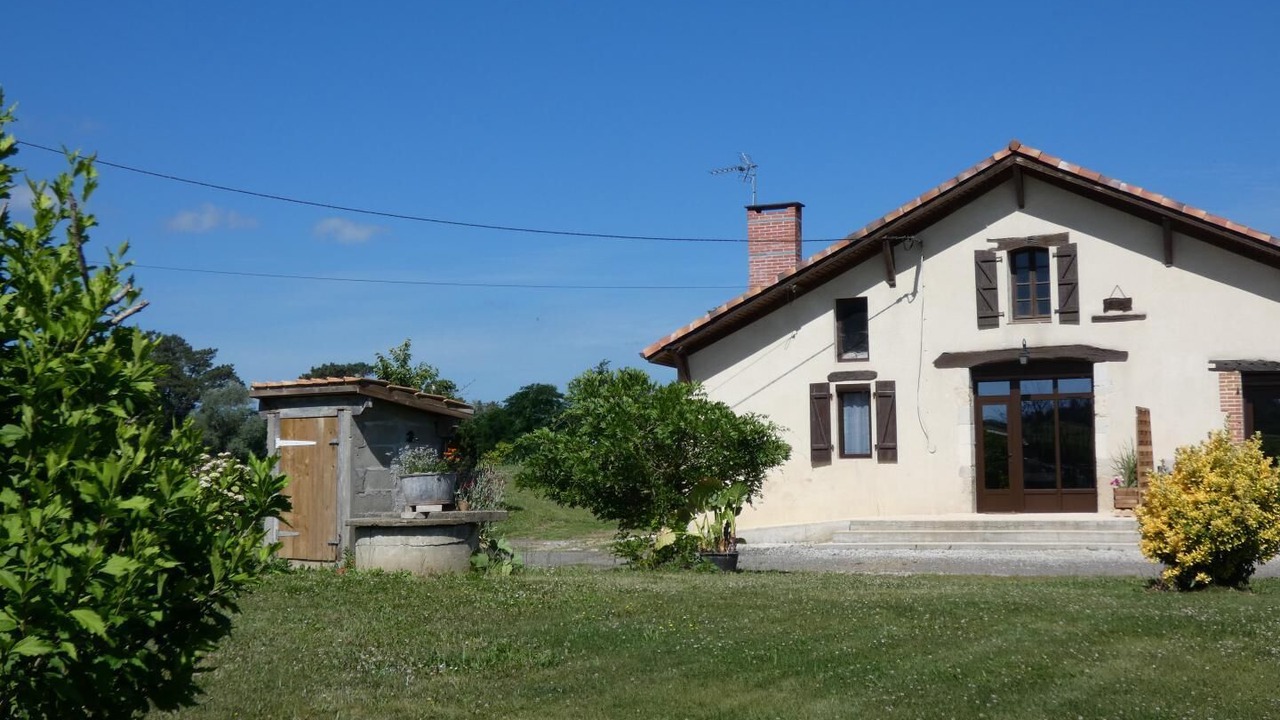 Photo of Outdoor in Saint-Lon-les-Mines