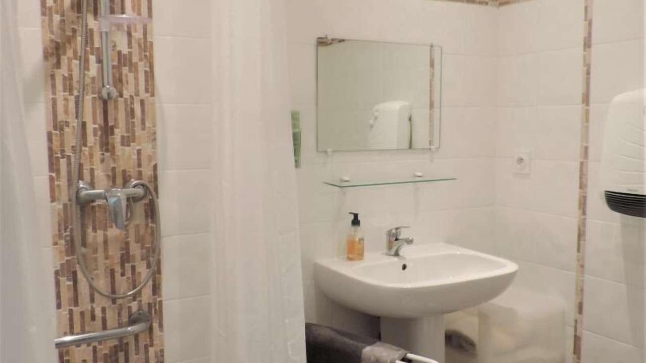 Photo of Bathroom in Saint-Lon-les-Mines