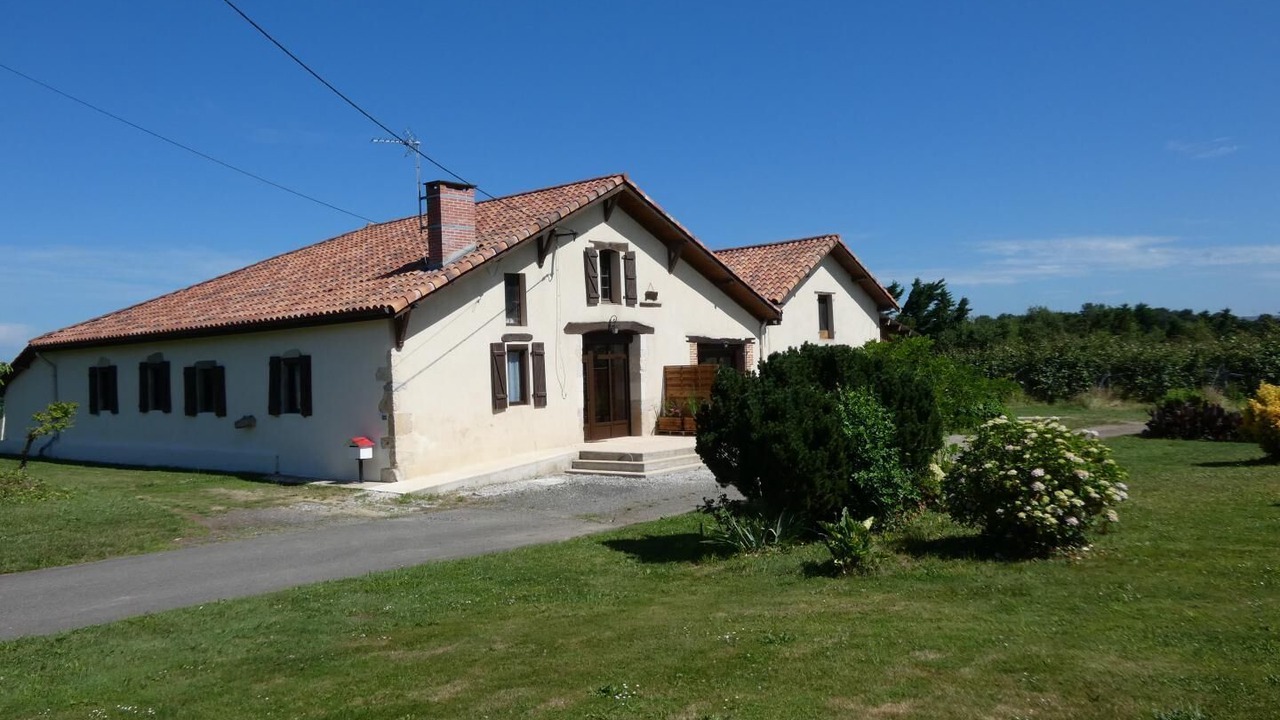Photo of Outdoor in Saint-Lon-les-Mines