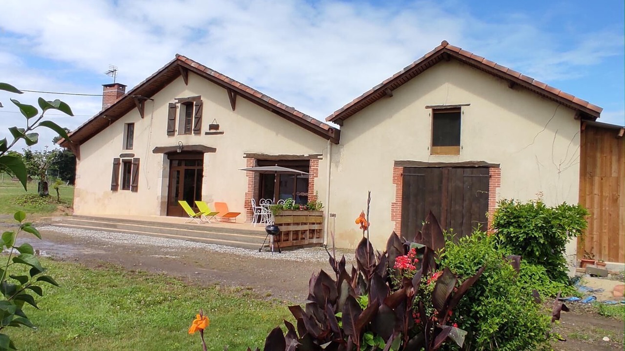 Photo of Outdoor in Saint-Lon-les-Mines