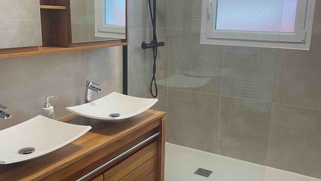 Photo of Bathroom in Gujan-Mestras