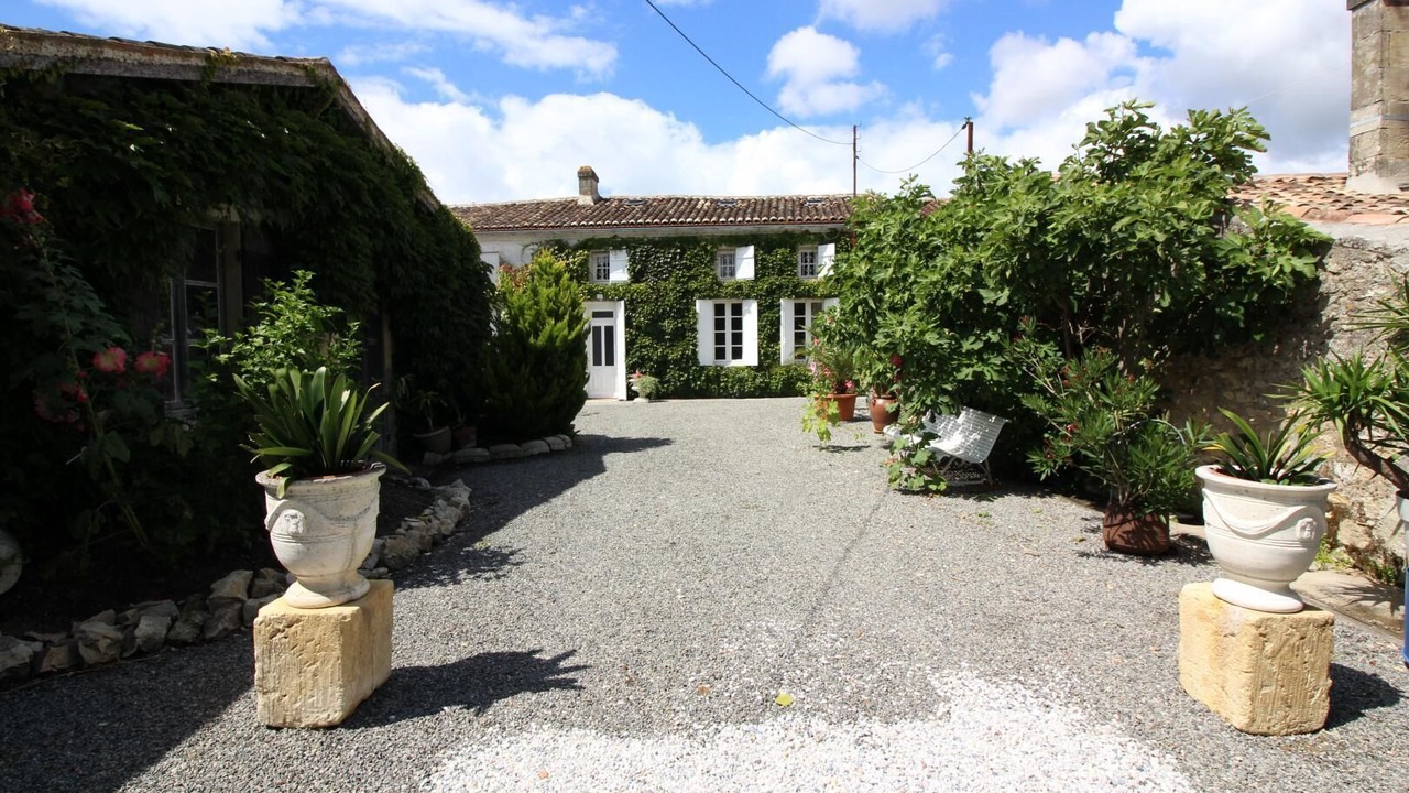 Photo of Outdoor in Cartelegue