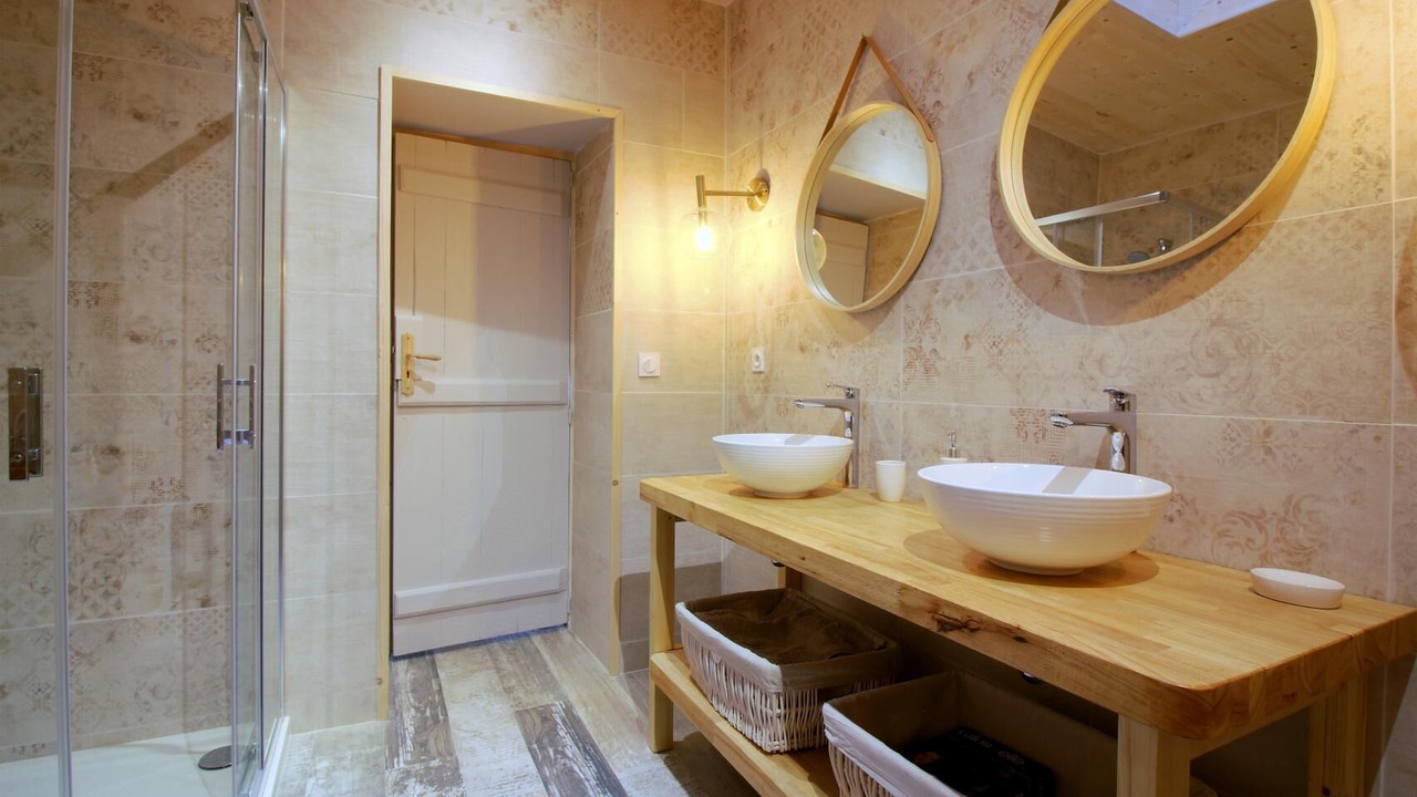 Photo of Bathroom in Cartelegue