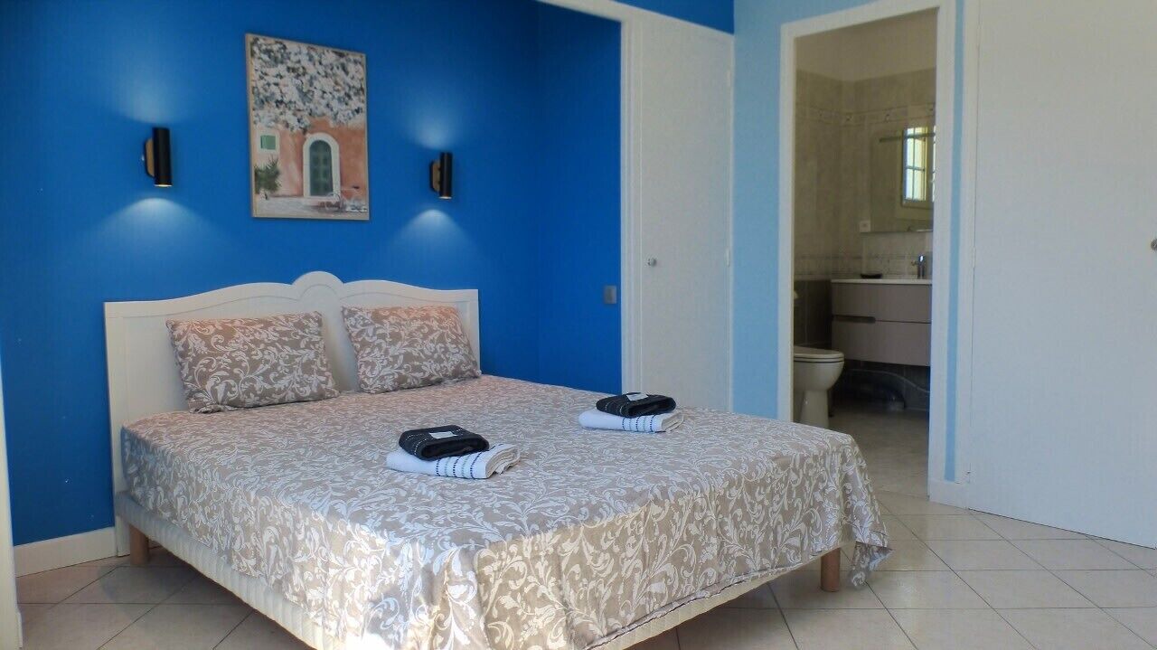 Photo of Bedroom in Ollioules