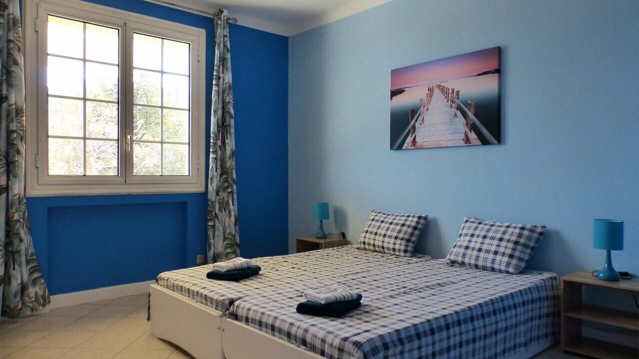 Photo of Bedroom in Ollioules