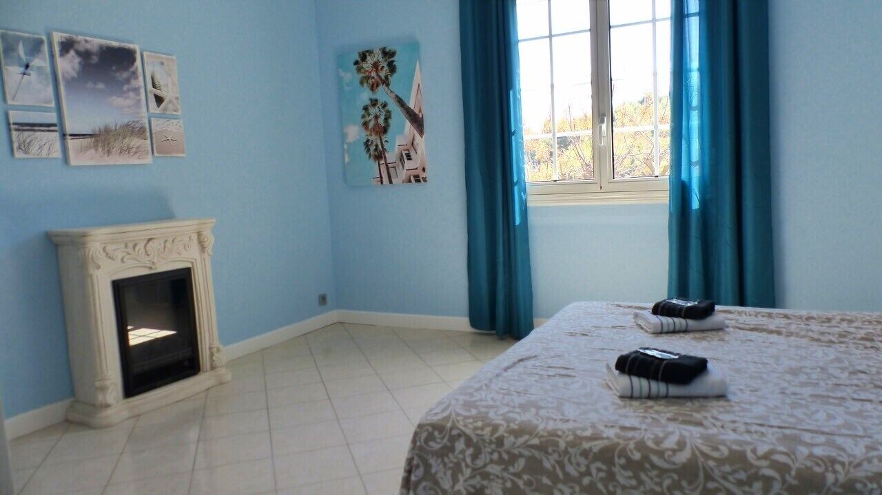 Photo of Bedroom in Ollioules