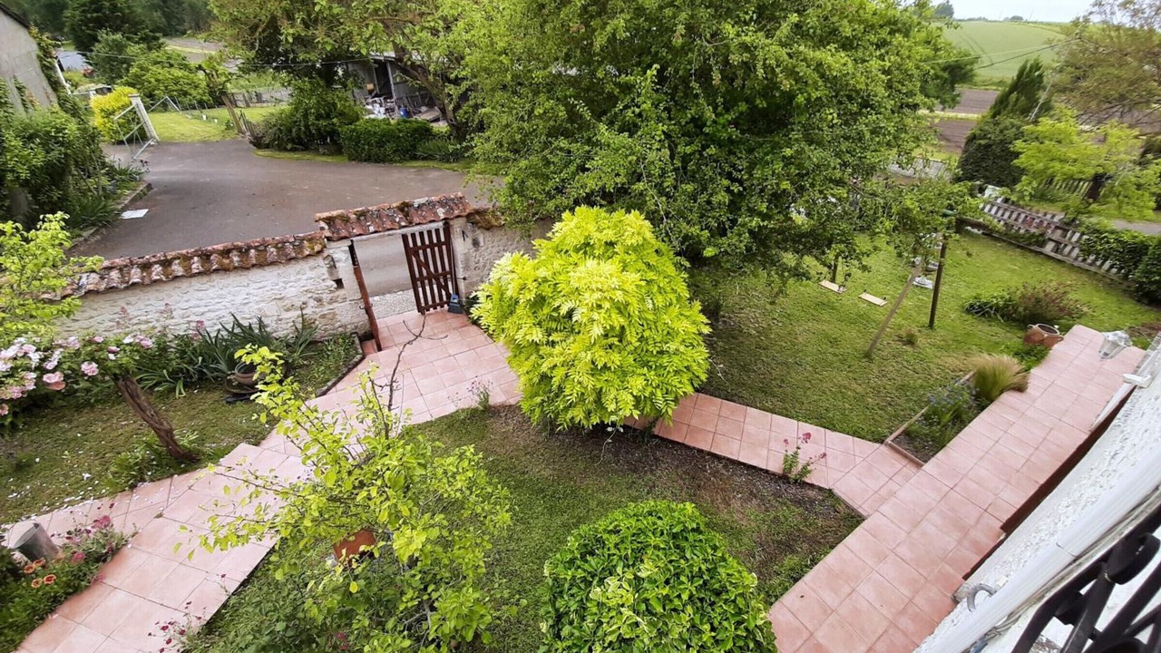 Photo of Outdoor in Viville