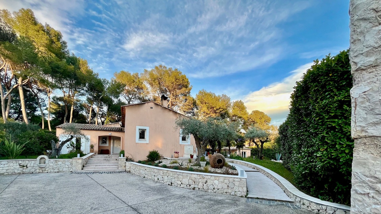 Photo of Outdoor in Roquefort-les-Pins