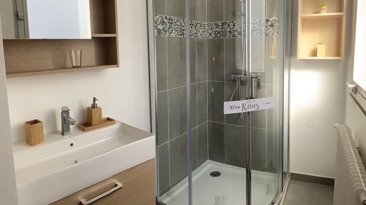 Photo of Bathroom in Centre Ville