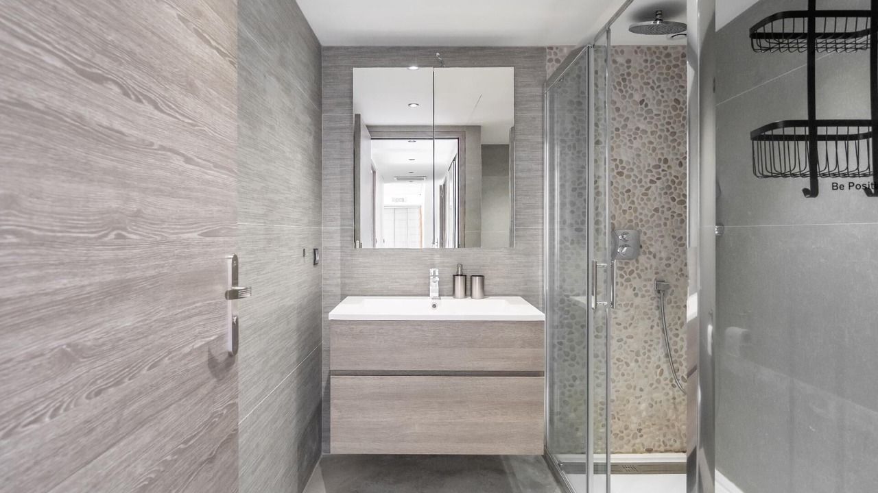 Photo of Bathroom in Biot