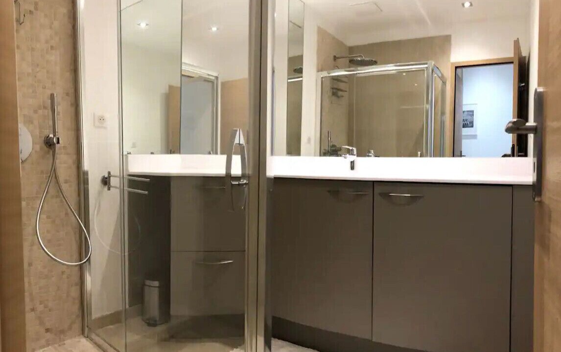 Photo of Bathroom in Saint-Tropez City Centre