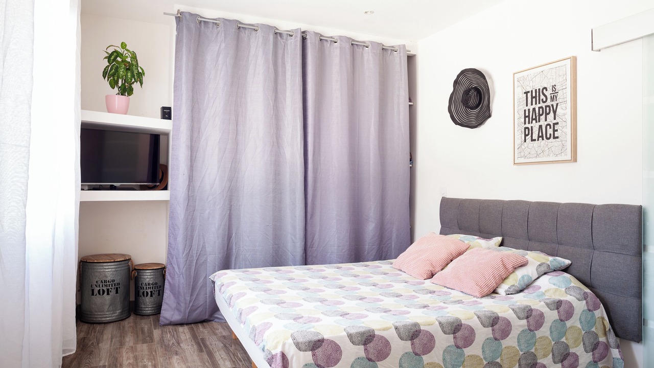 Photo of Bedroom in Meounes-les-Montrieux
