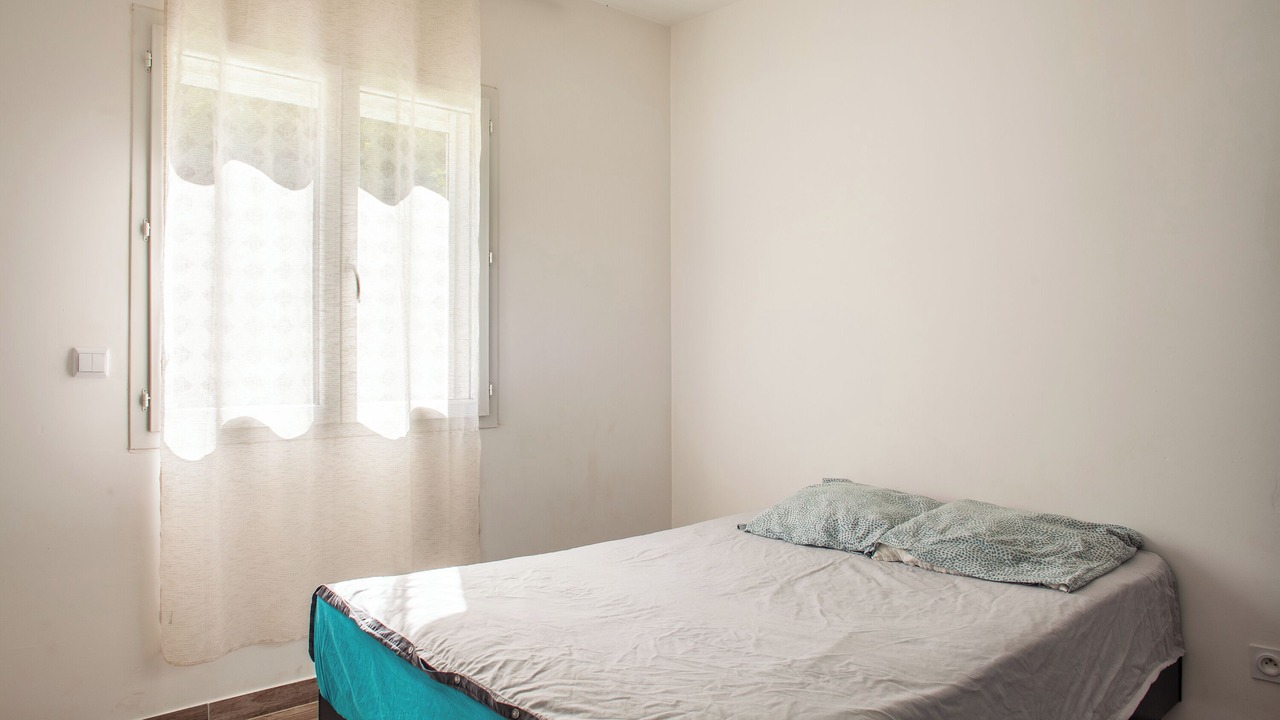 Photo of Bedroom in Meounes-les-Montrieux