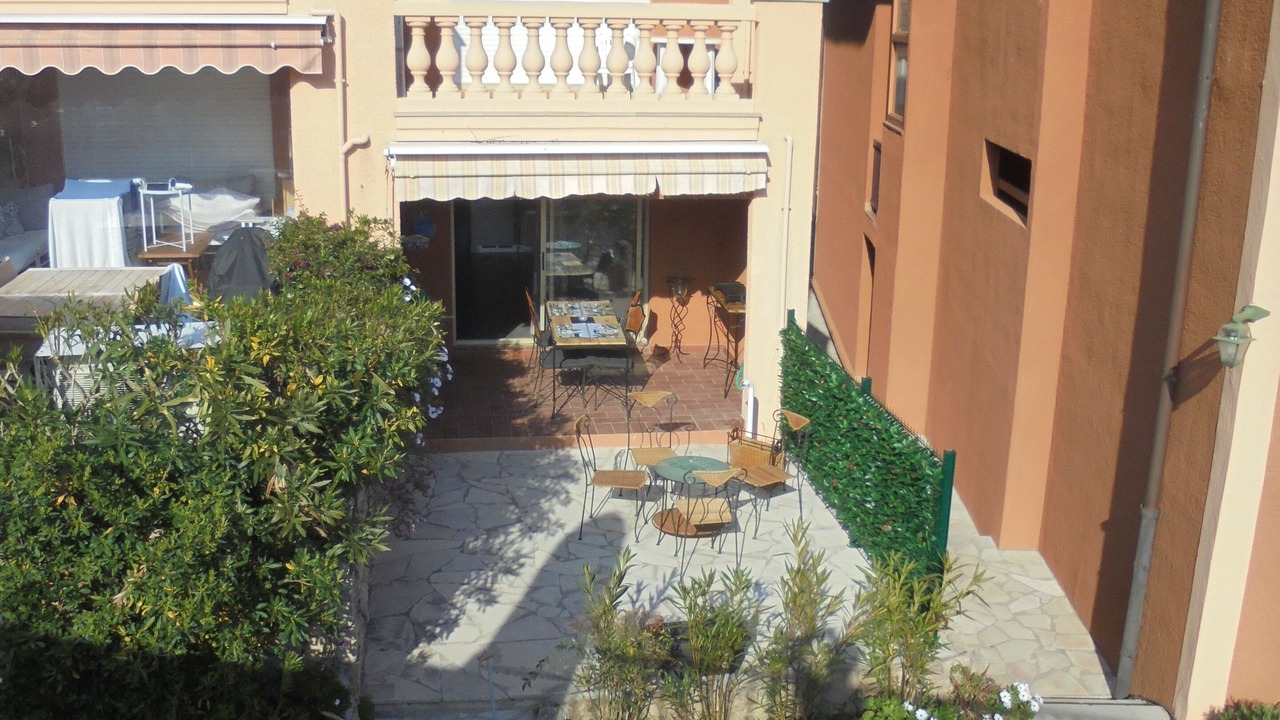 Photo of Patio Balcony in Espero-Pax
