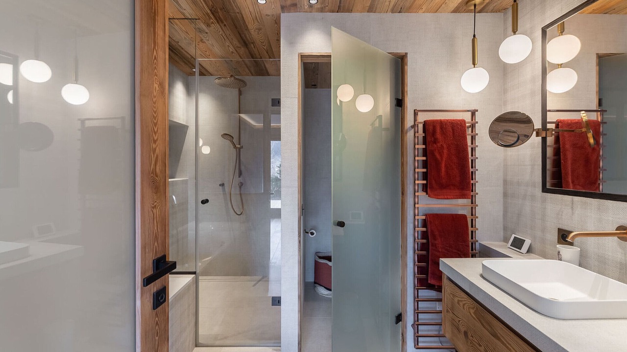 Photo of Bathroom in Meribel Village